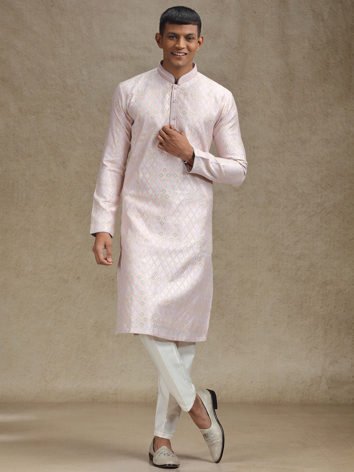 Stylish Pink Kurta Pajama with Fine Zari Embellishments
